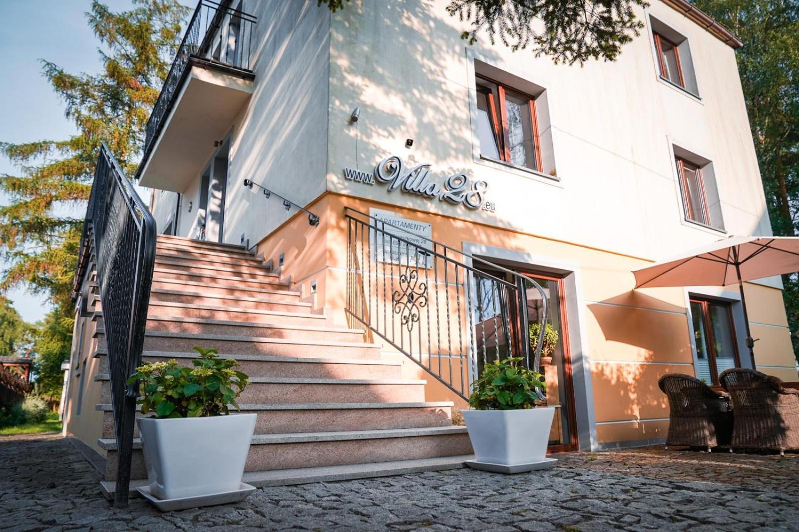 Apartamenty & Spa Villa 28 ポビエロボ エクステリア 写真