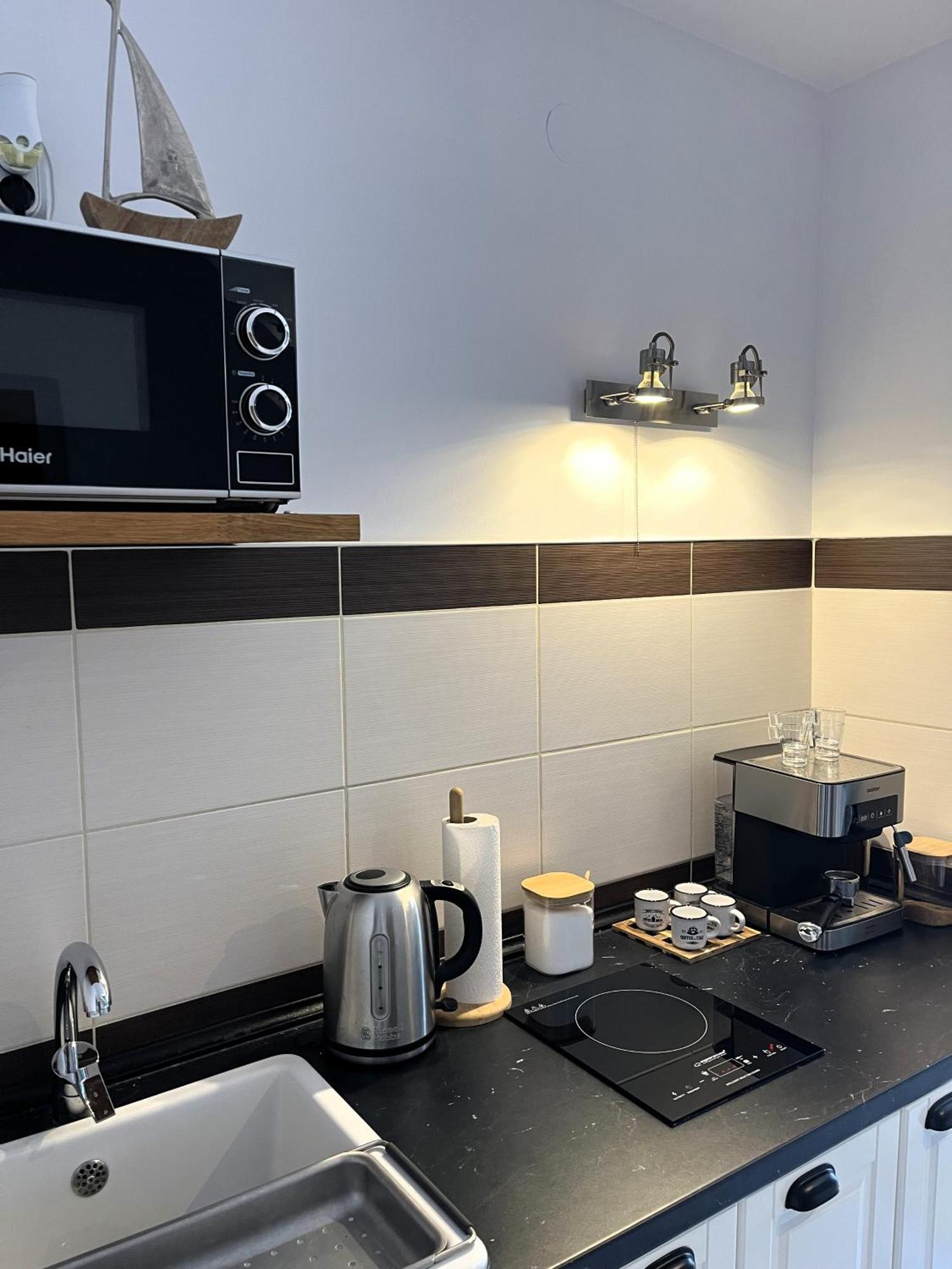 Apartamenty & Spa Villa 28 ポビエロボ エクステリア 写真