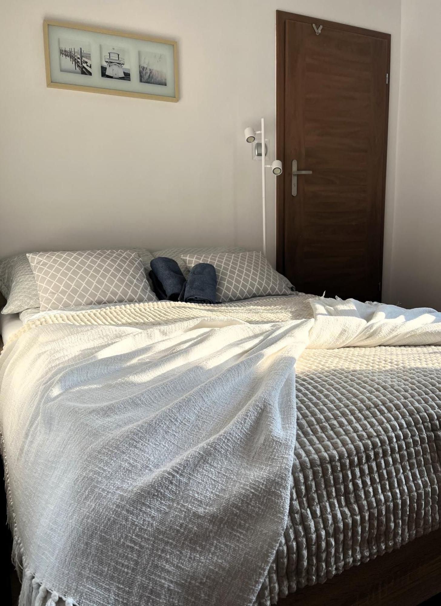 Apartamenty & Spa Villa 28 ポビエロボ エクステリア 写真